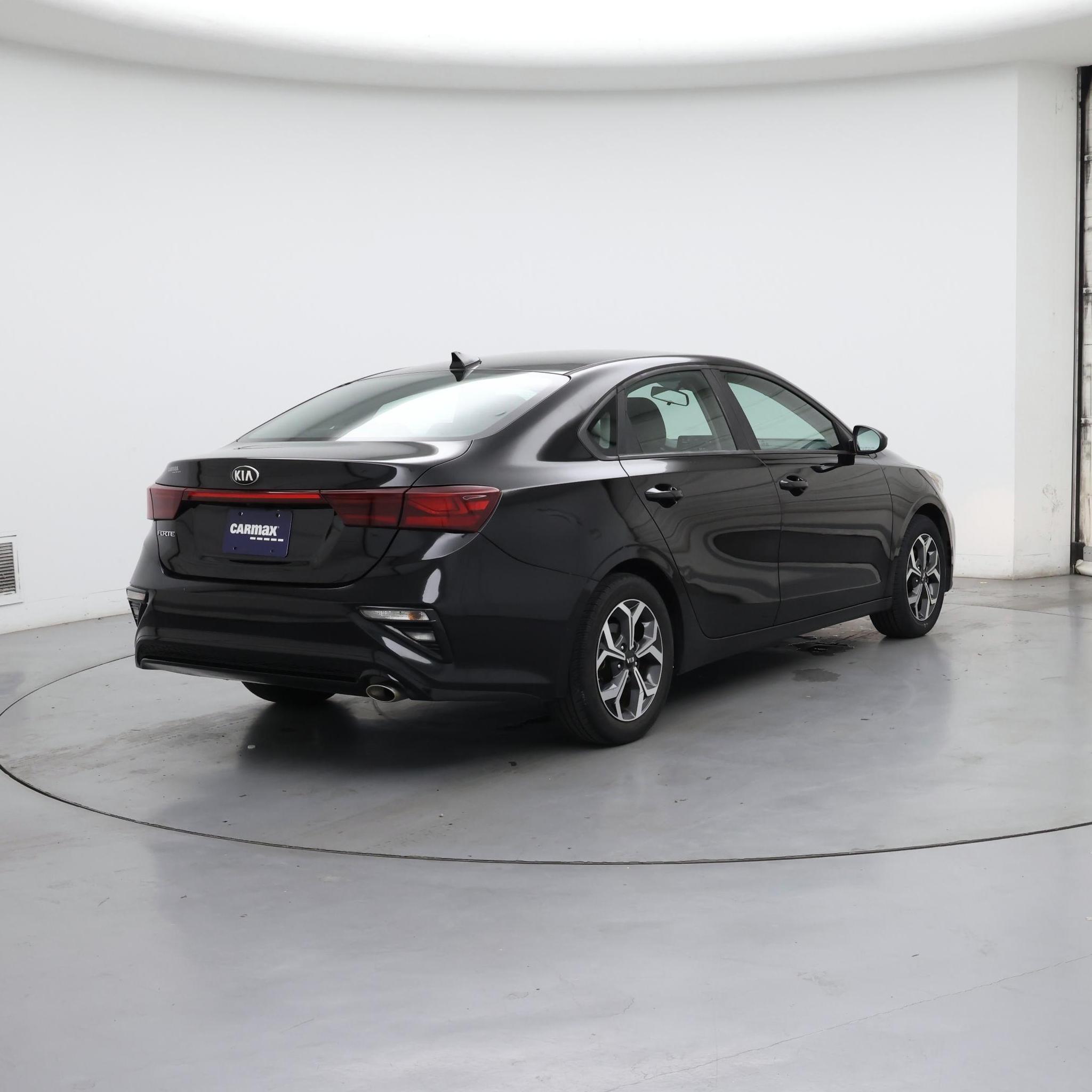 Thumbnail: 2019 Kia Forte - 8