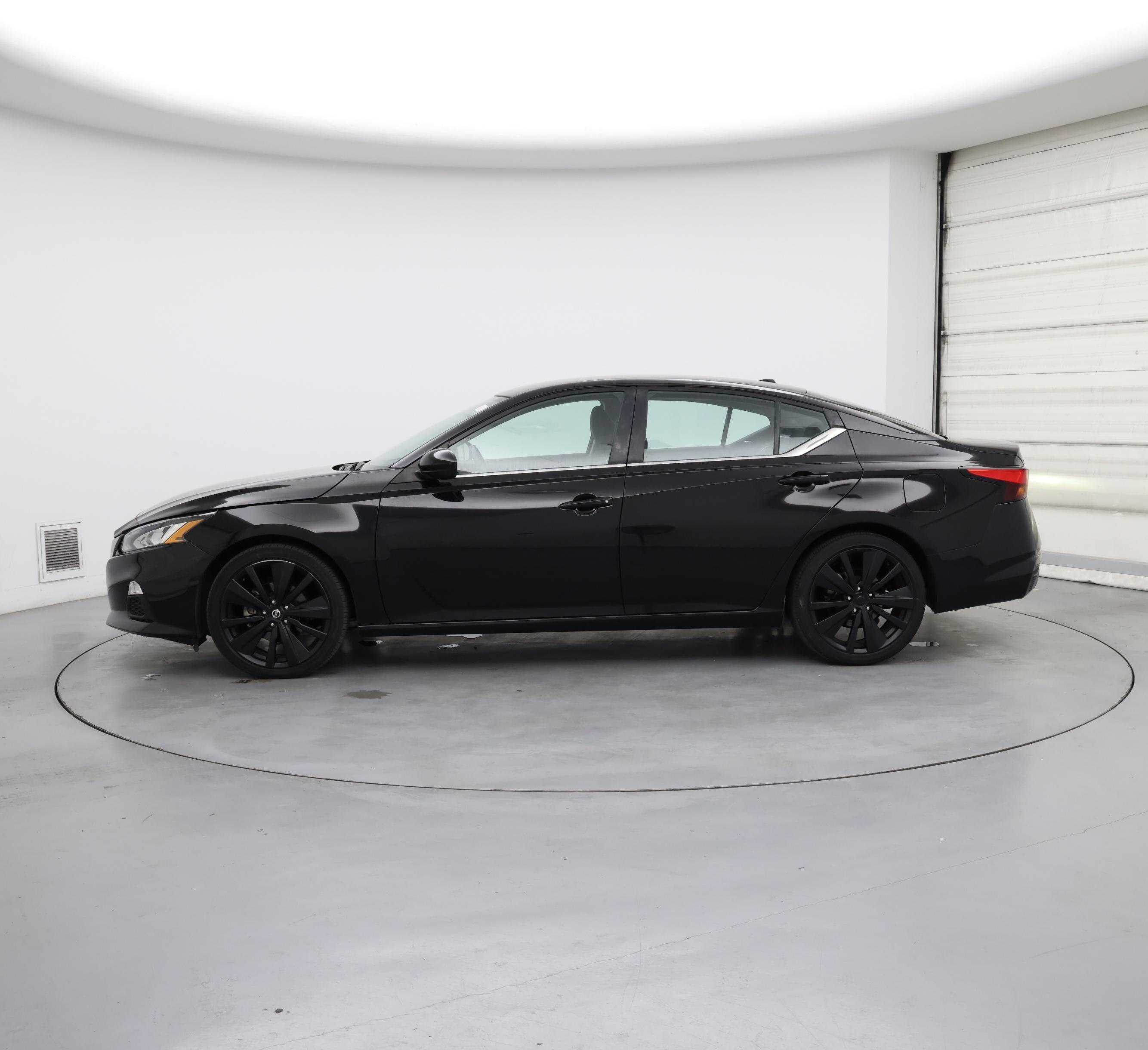 Thumbnail: 2022 Nissan Altima - 3
