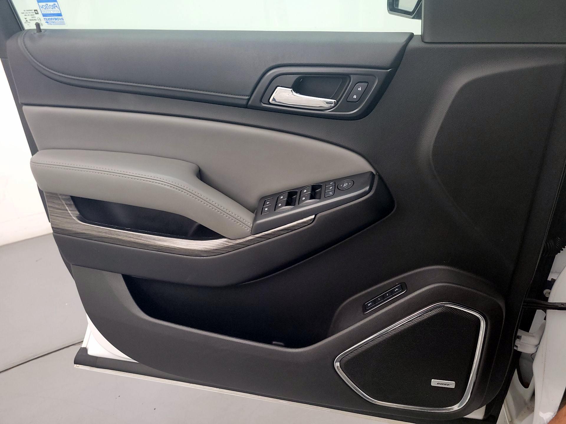 Thumbnail: 2016 Chevrolet Tahoe - 12