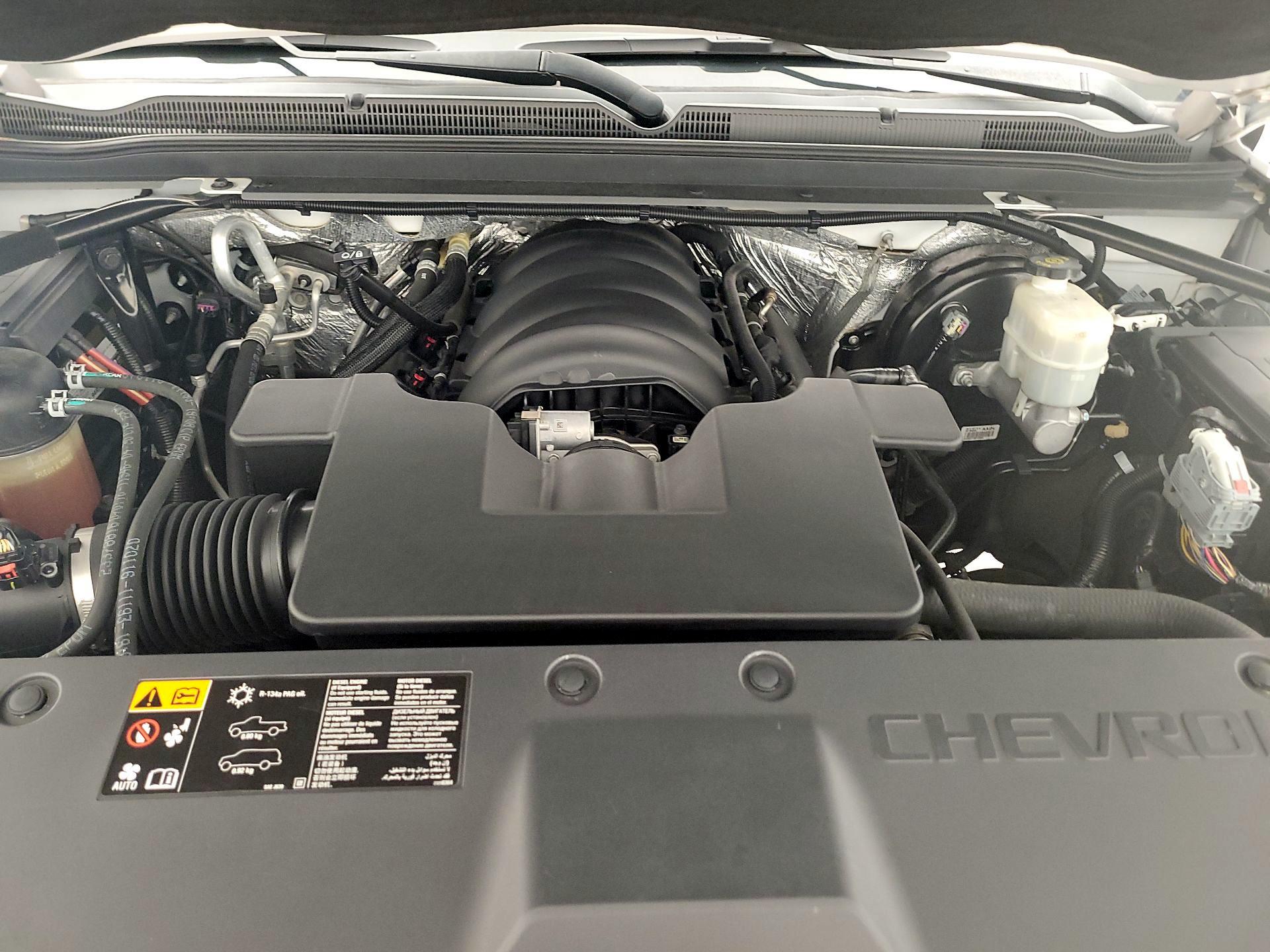 Thumbnail: 2016 Chevrolet Tahoe - 17
