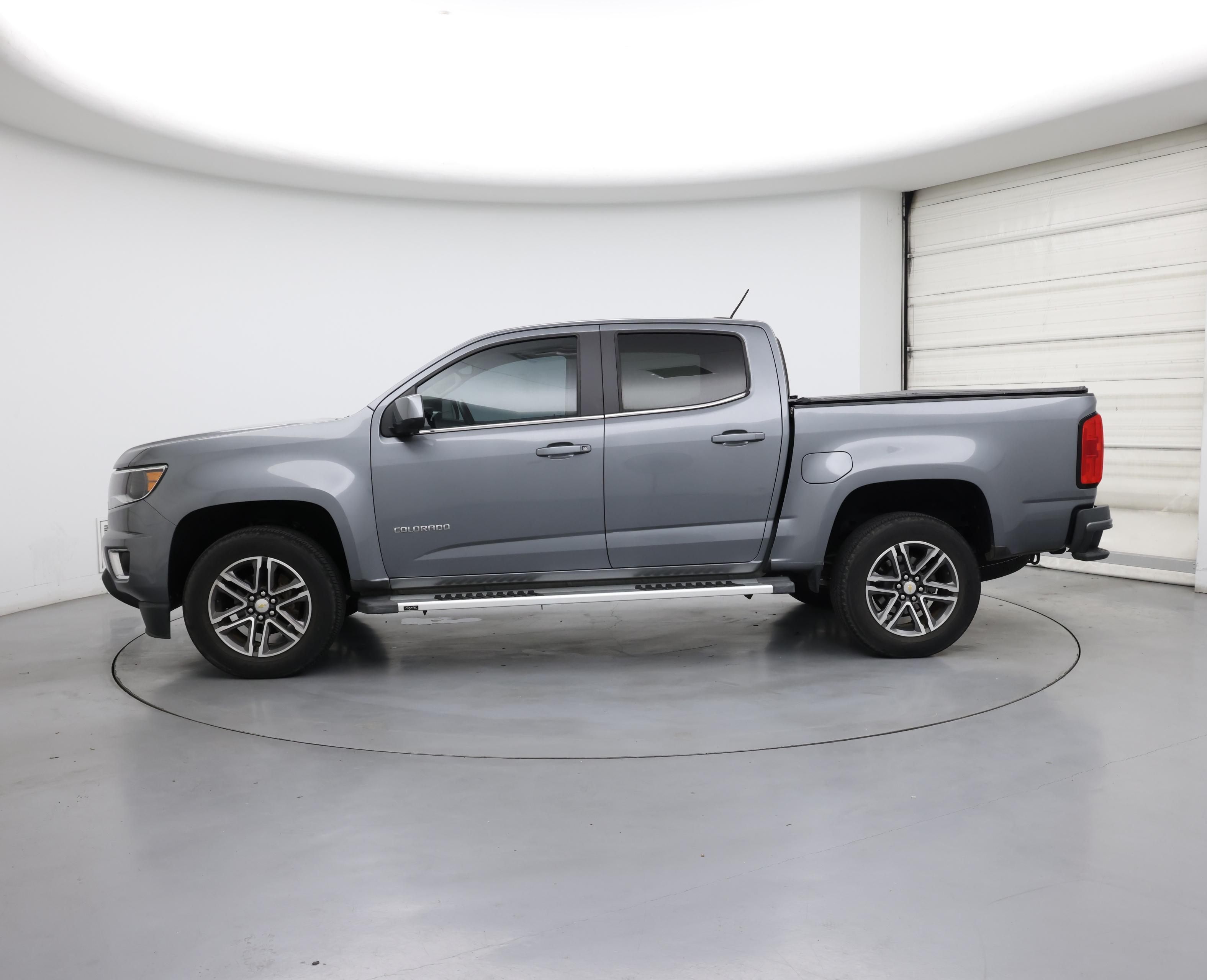 Thumbnail: 2020 Chevrolet Colorado - 3