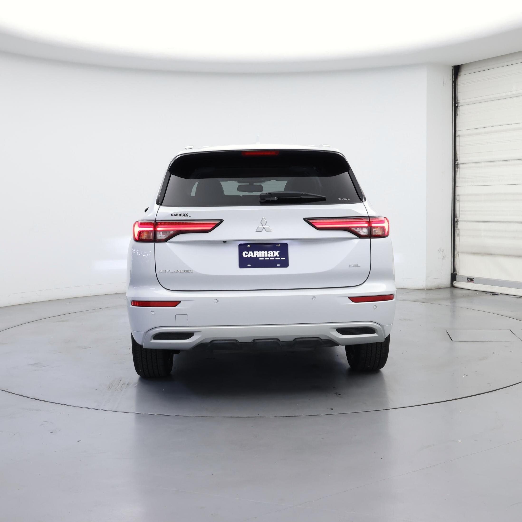 Thumbnail: 2024 Mitsubishi Outlander - 6