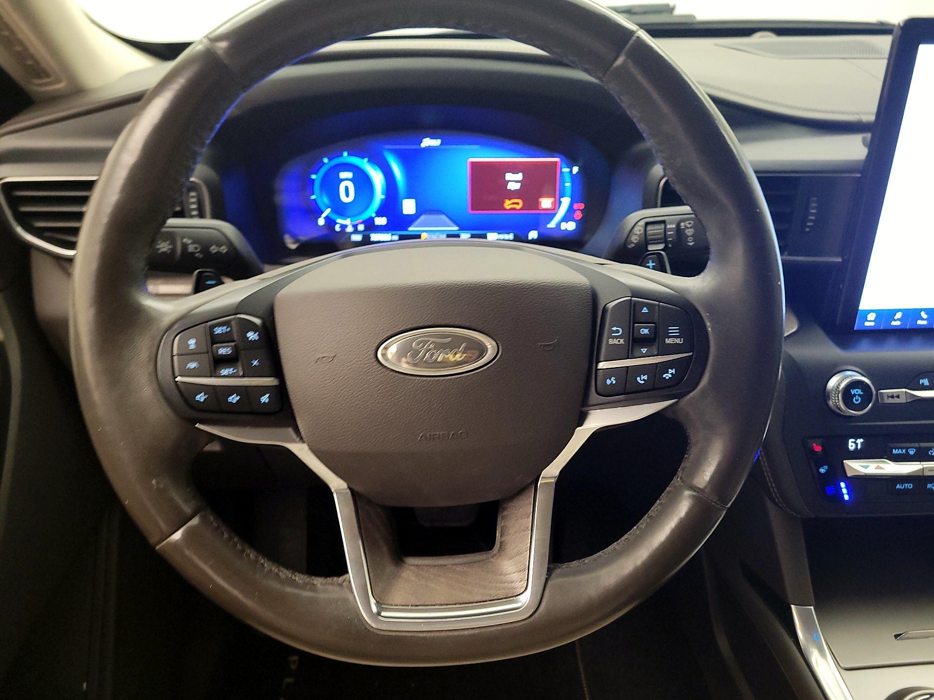 Thumbnail: 2020 Ford Explorer - 10