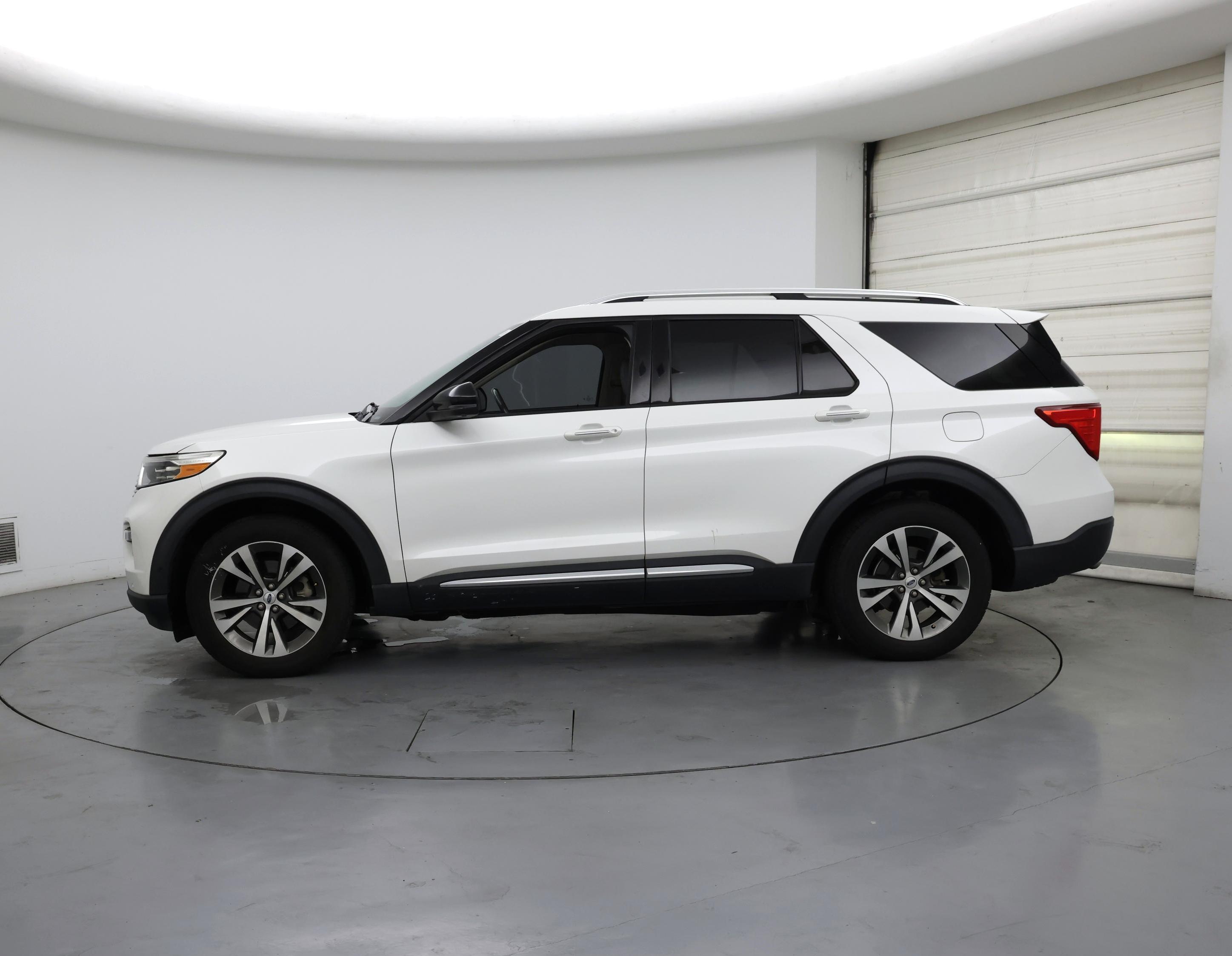 Thumbnail: 2020 Ford Explorer - 3