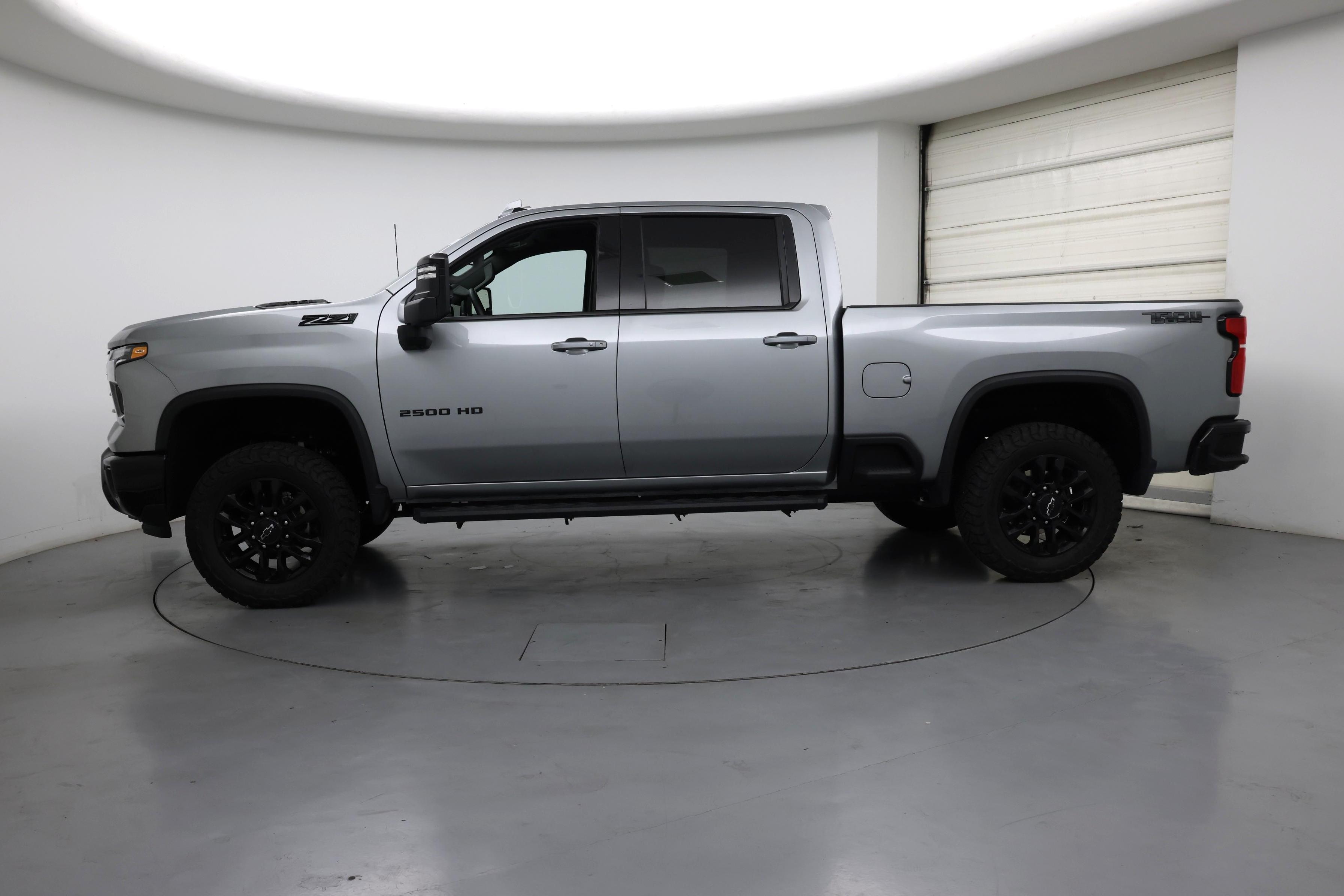 Thumbnail: 2025 Chevrolet Silverado 2500 - 3