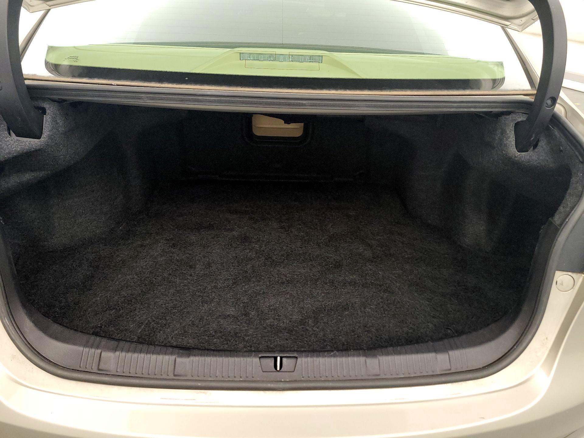 Thumbnail: 2014 Toyota Avalon - 20