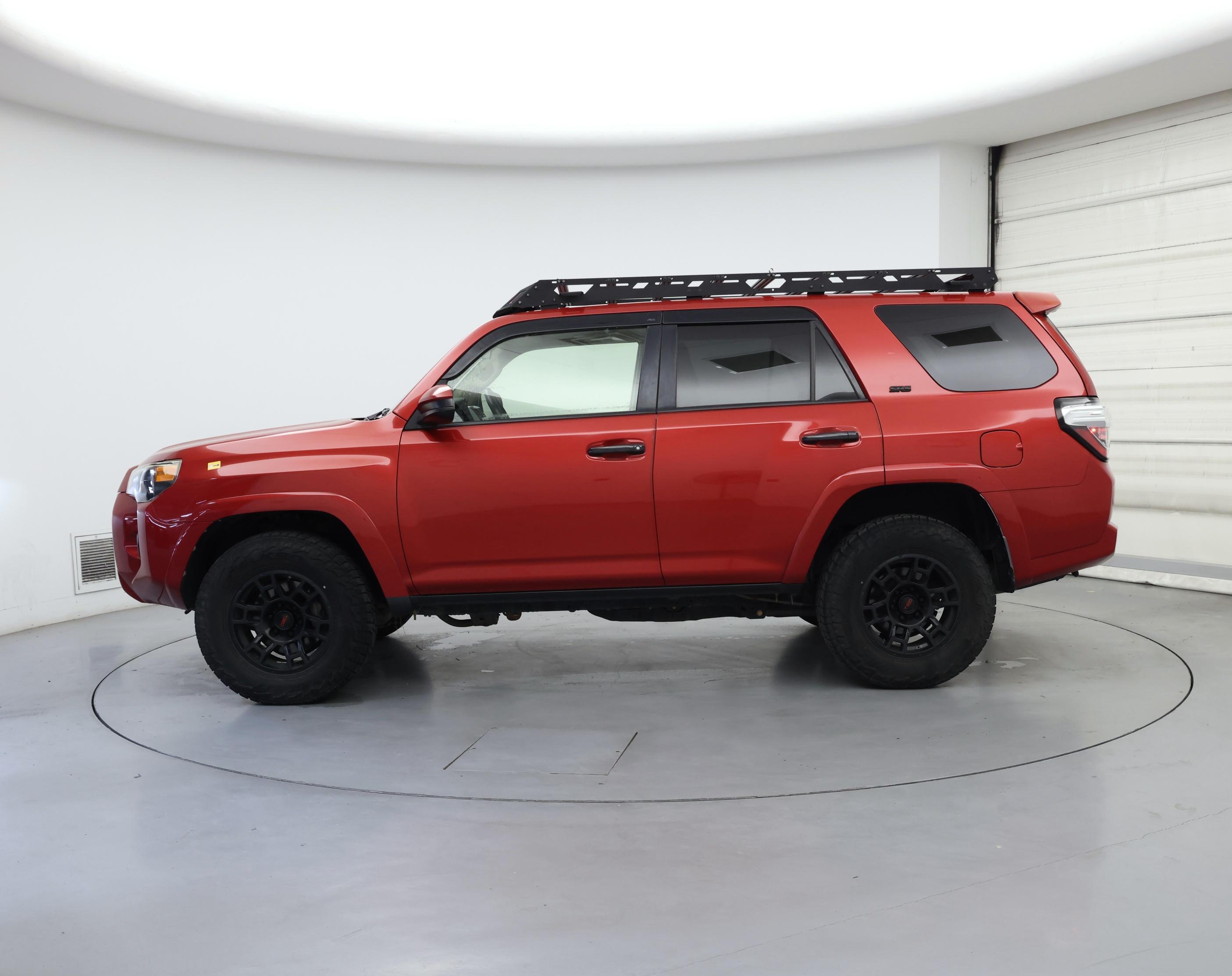 Thumbnail: 2015 Toyota 4Runner - 3