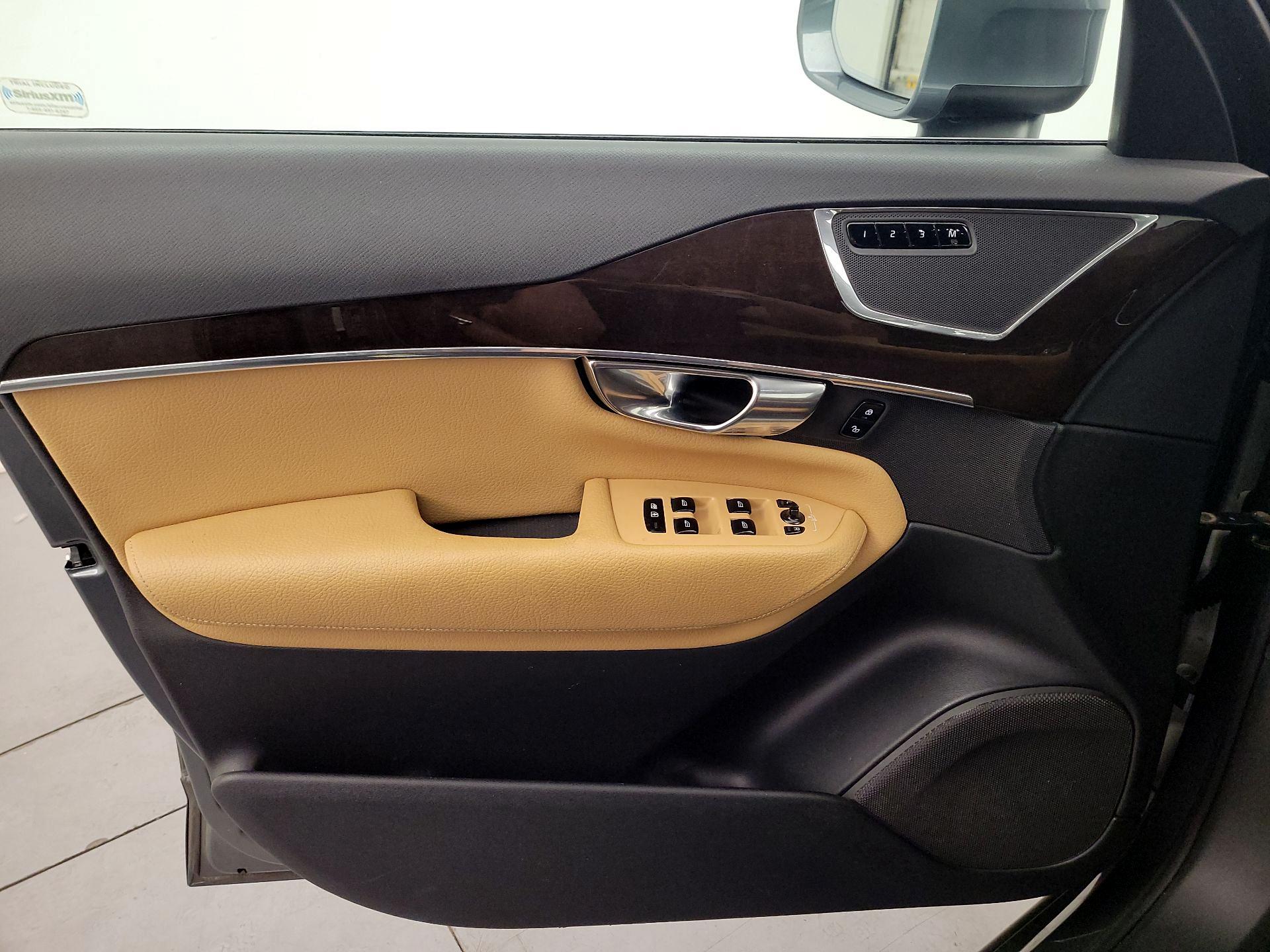 Thumbnail: 2018 Volvo XC90 - 12