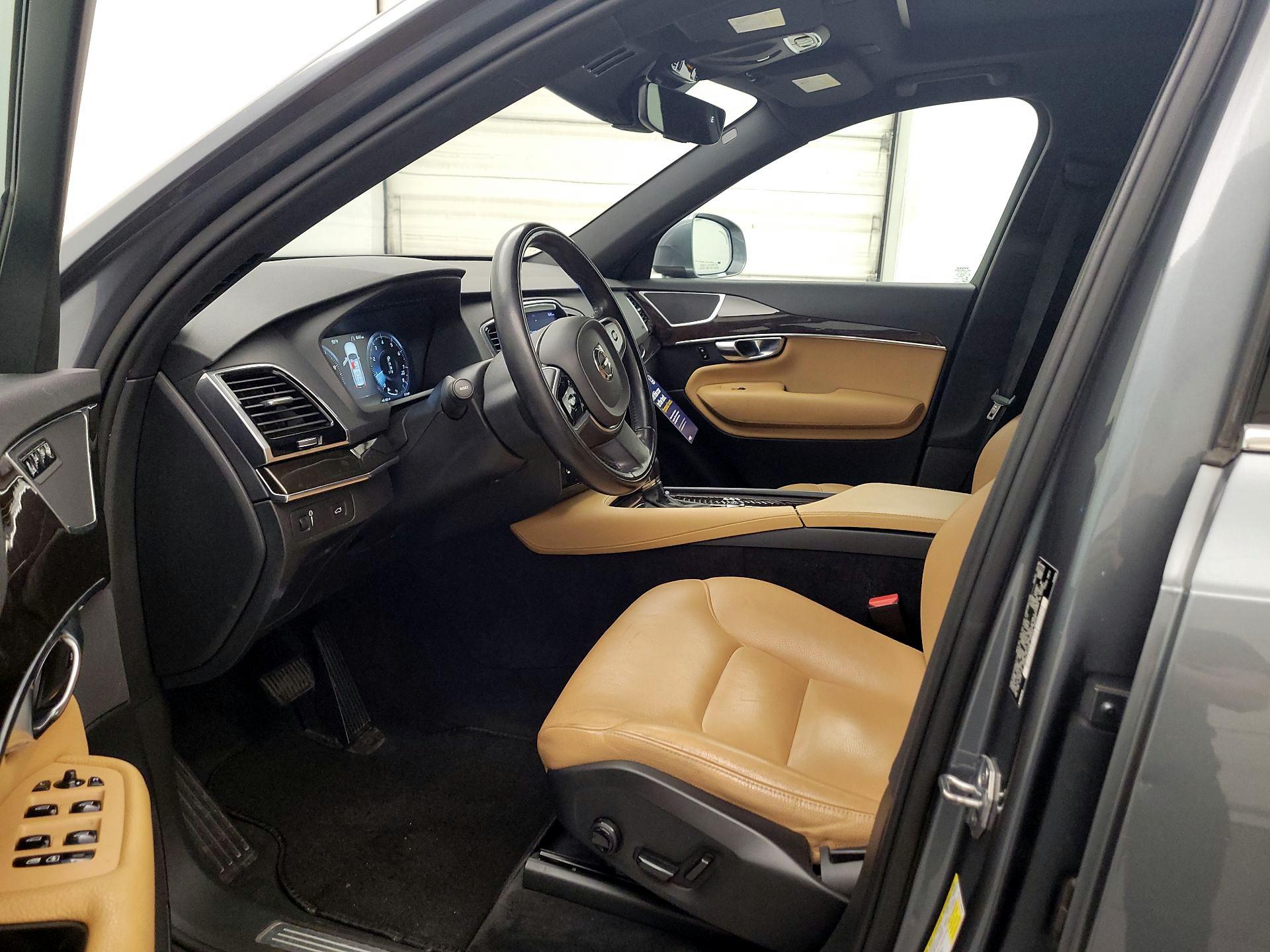 Thumbnail: 2018 Volvo XC90 - 19