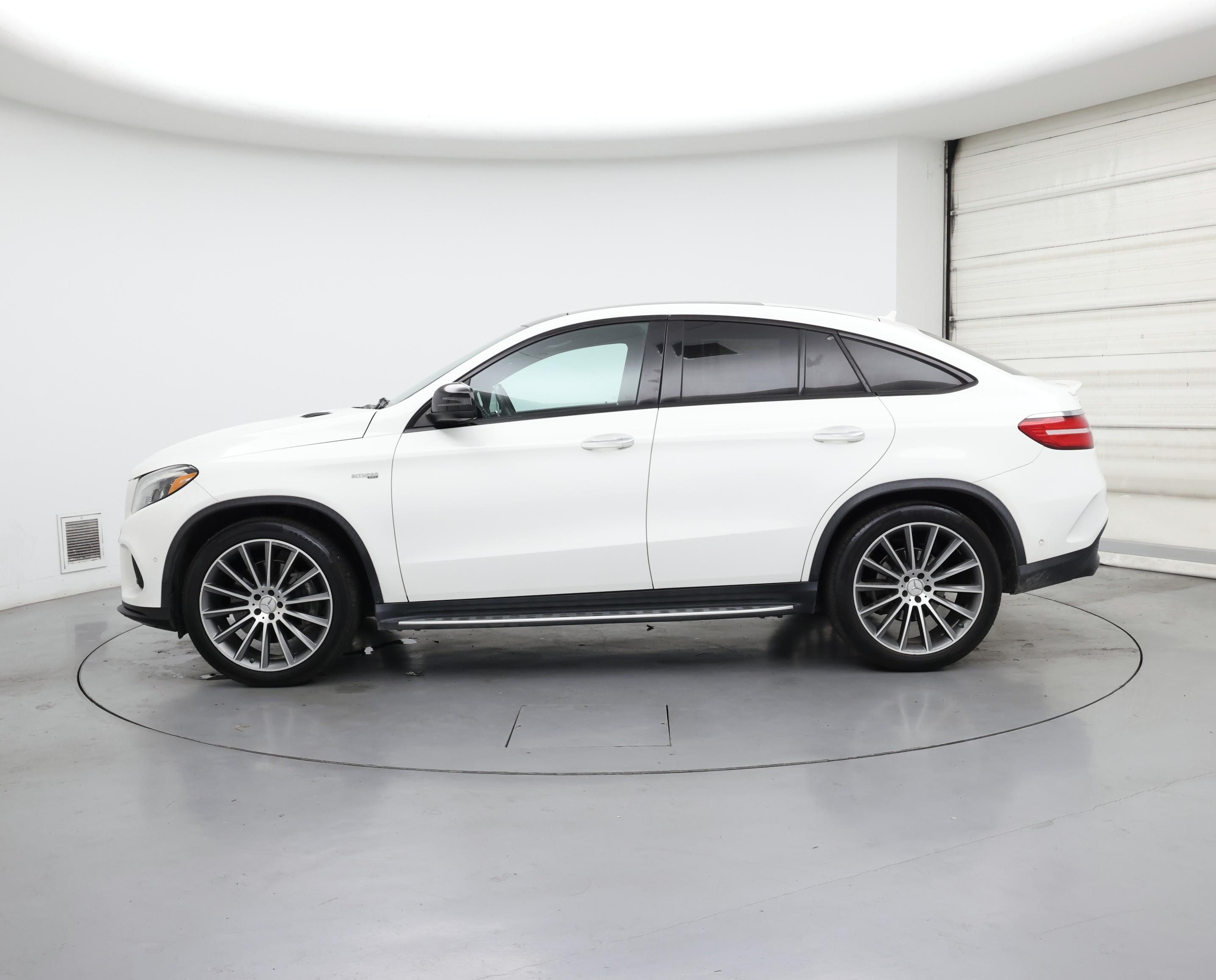 Thumbnail: 2019 Mercedes-Benz GLE - 3