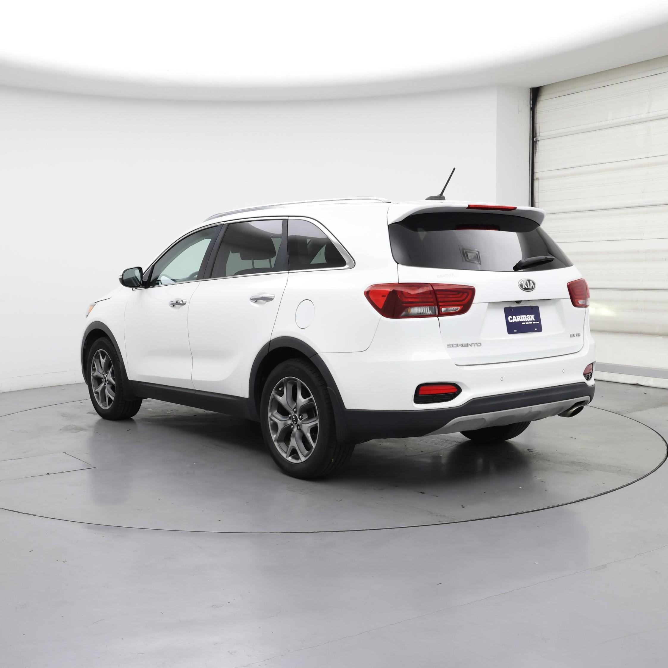 Thumbnail: 2019 Kia Sorento - 2