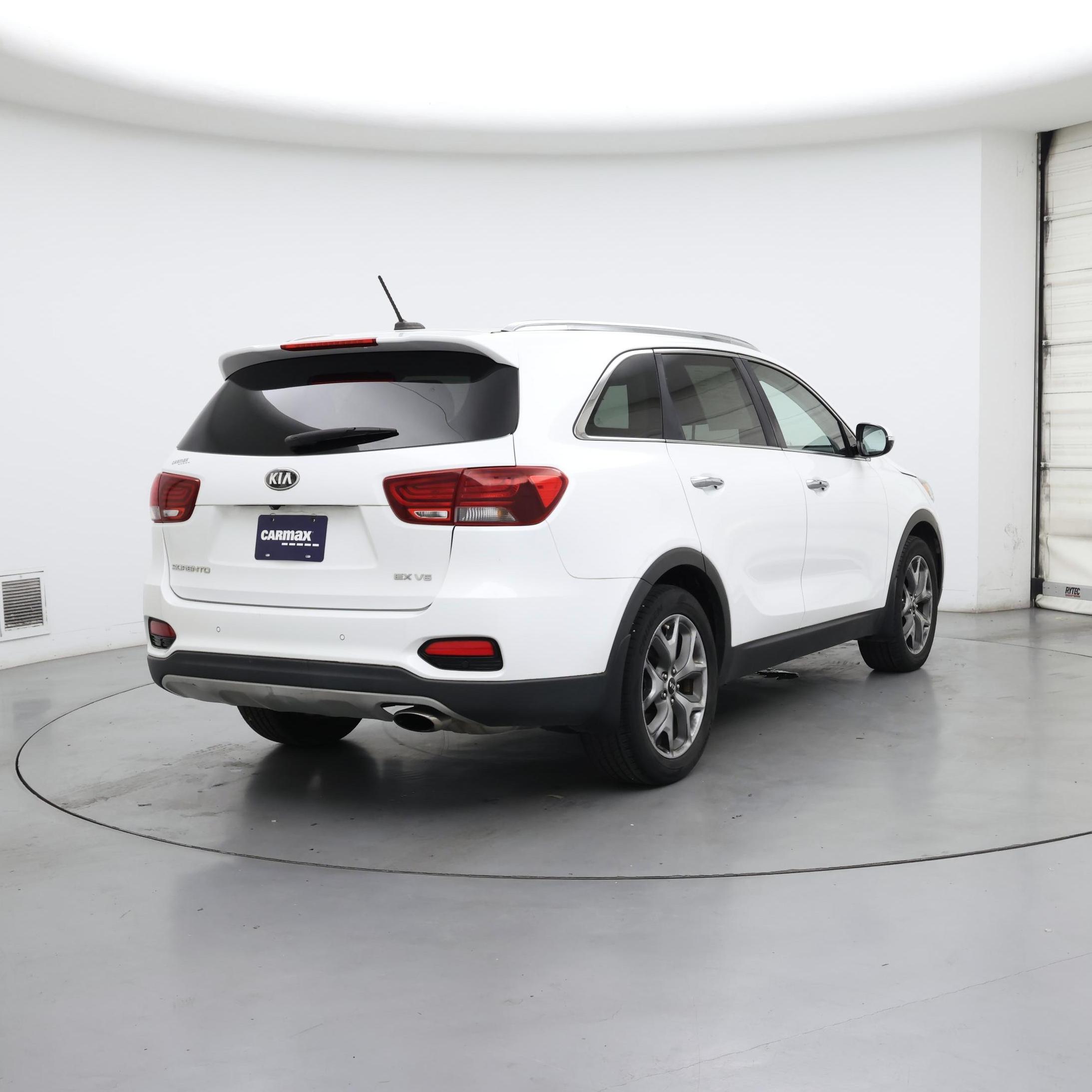 Thumbnail: 2019 Kia Sorento - 8