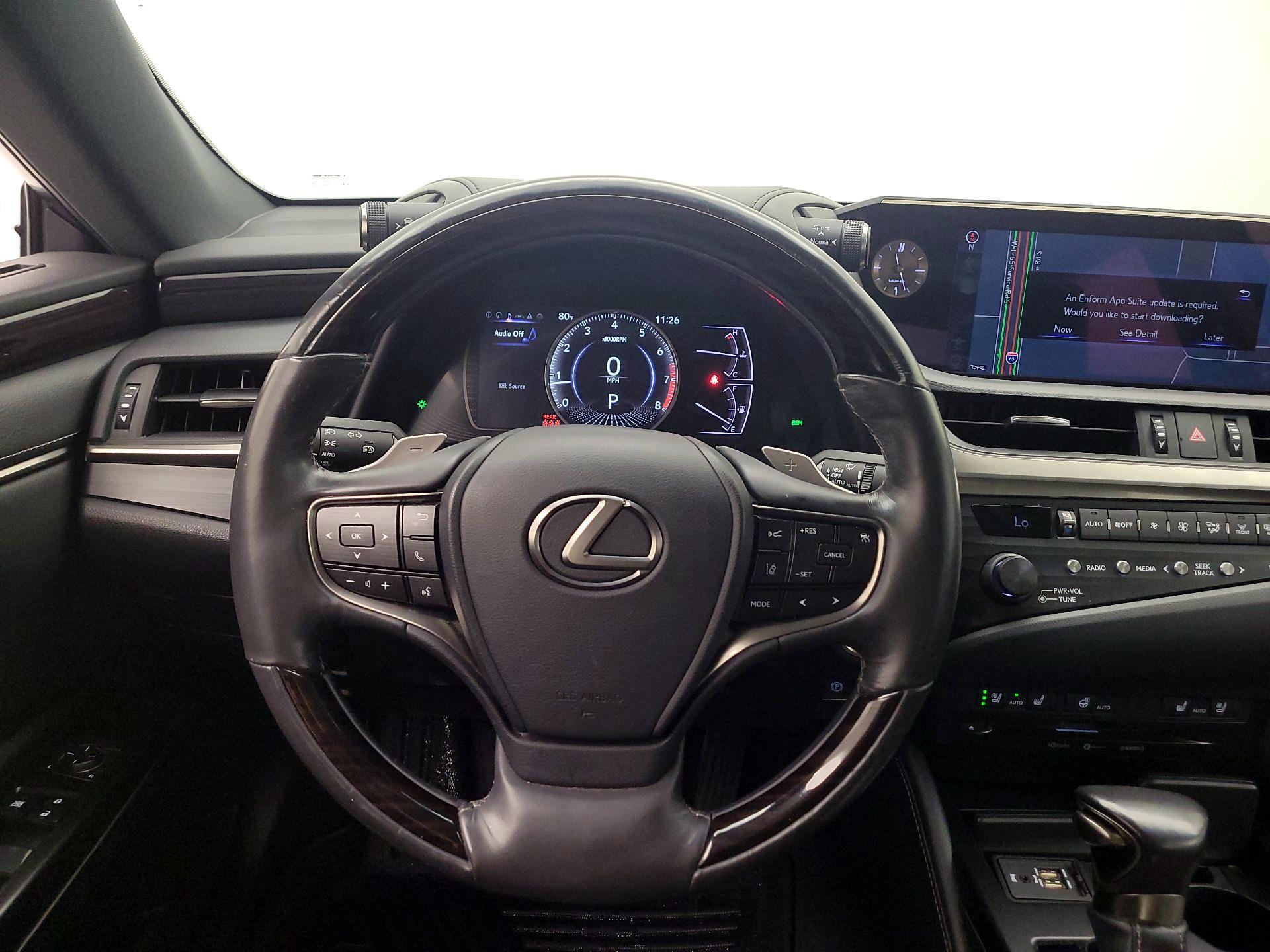 Thumbnail: 2019 Lexus ES - 10