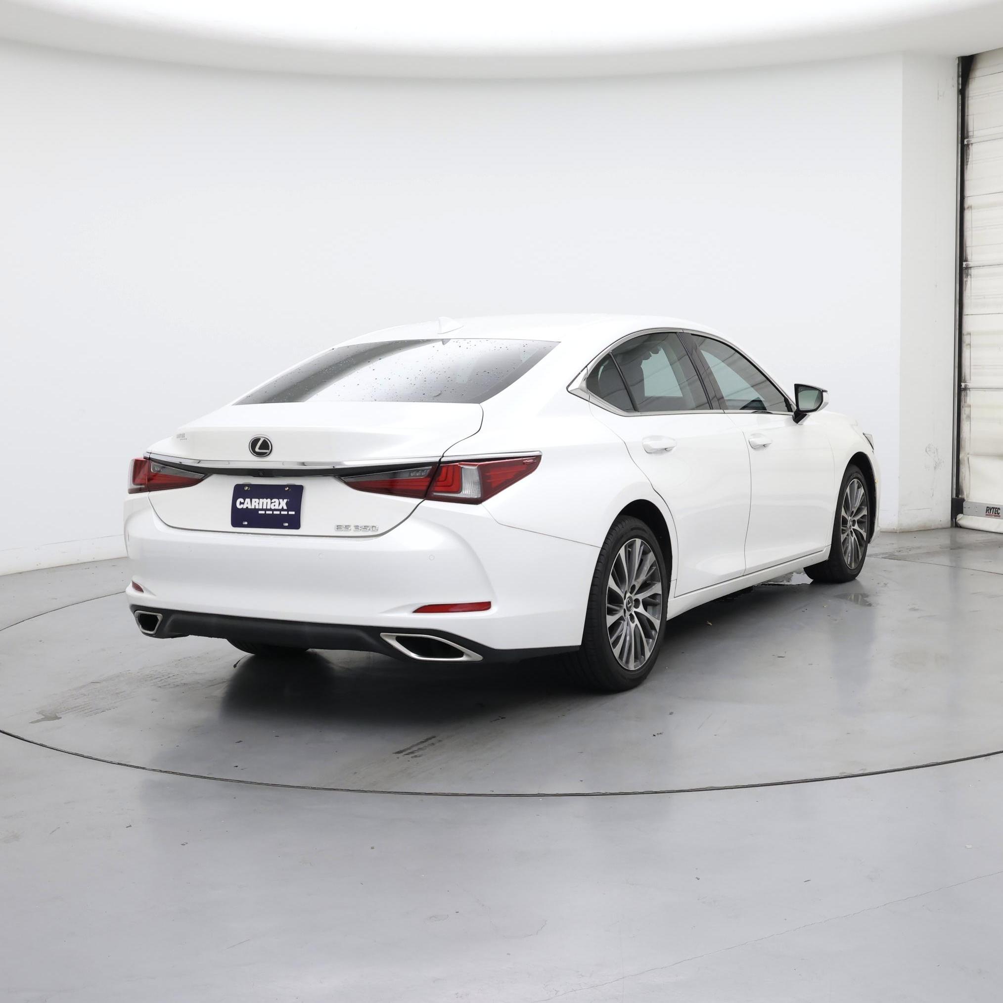 Thumbnail: 2019 Lexus ES - 8