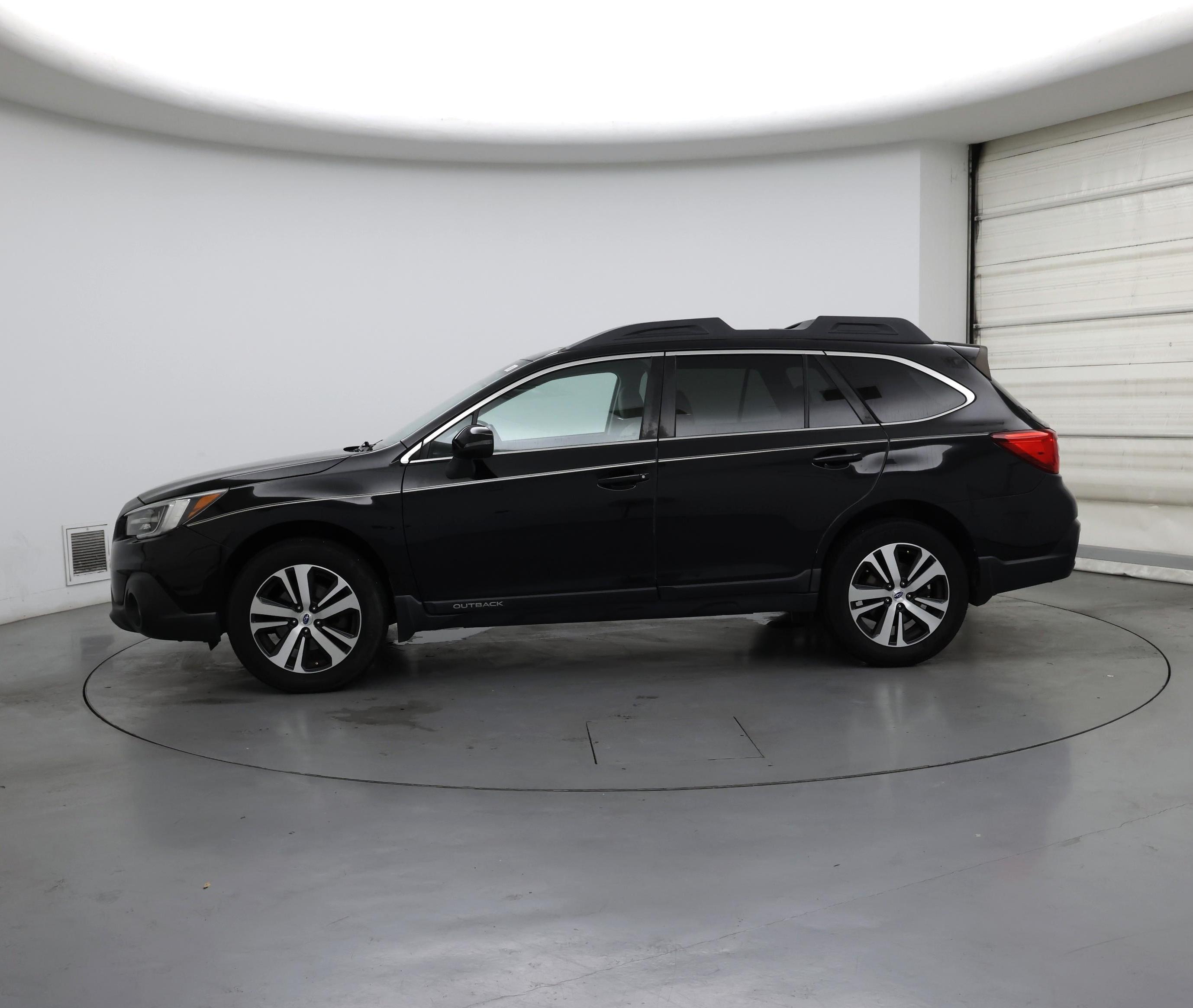 Thumbnail: 2018 Subaru Outback - 3