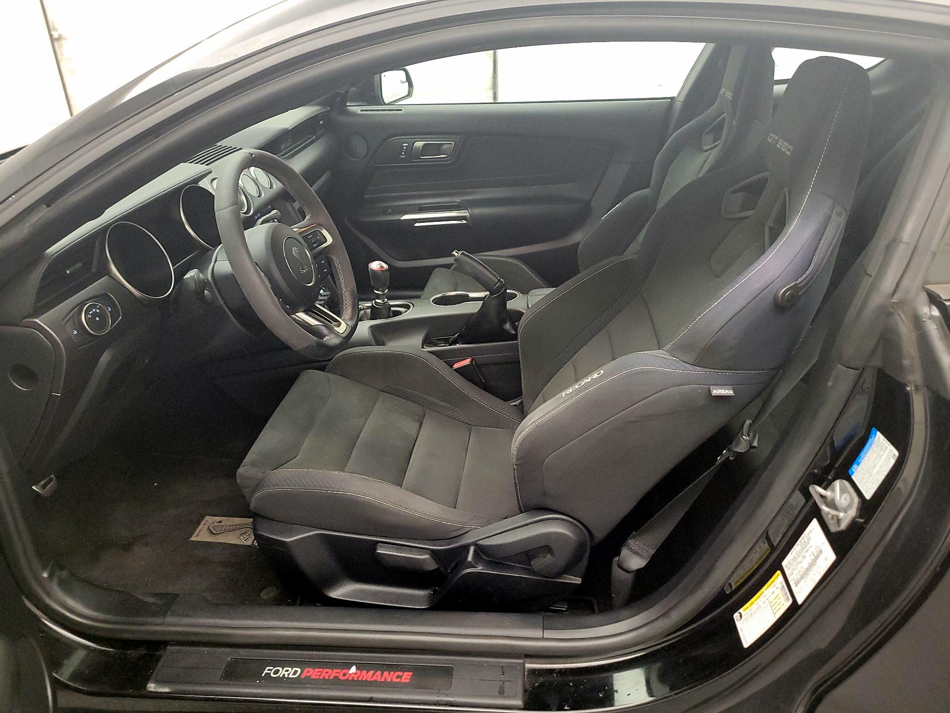 Thumbnail: 2017 Ford Mustang - 11