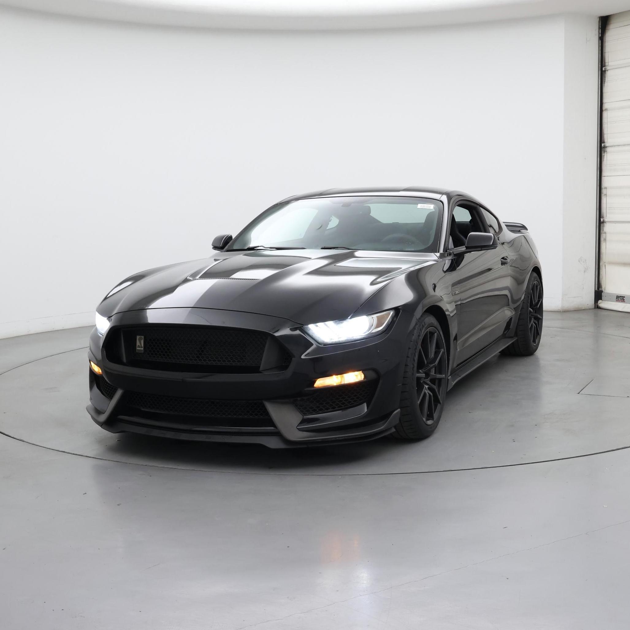 Thumbnail: 2017 Ford Mustang - 4