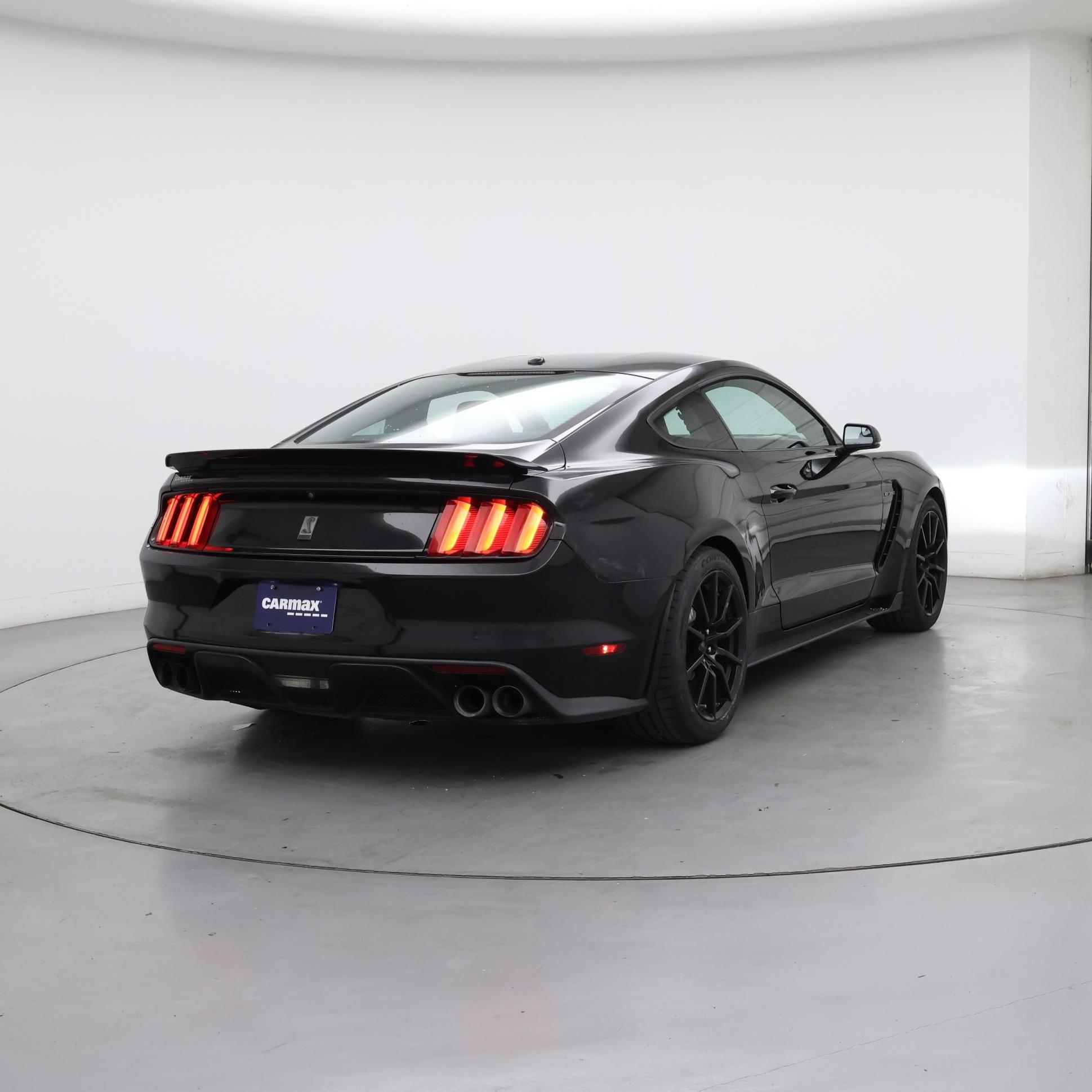 Thumbnail: 2017 Ford Mustang - 8