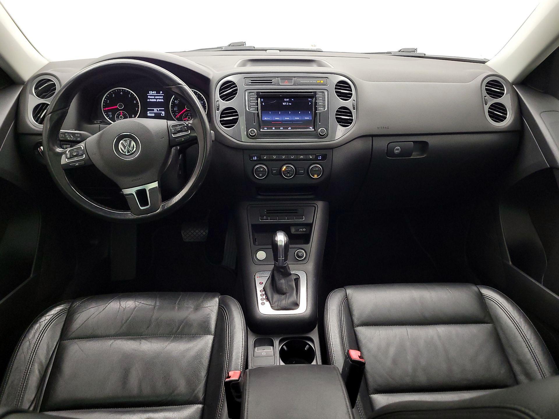 Thumbnail: 2017 Volkswagen Tiguan - 9