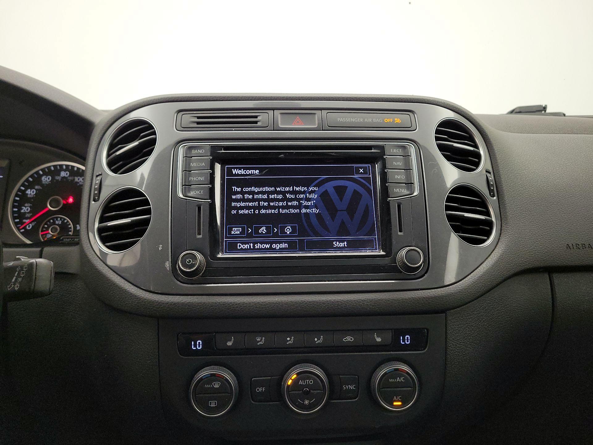 Thumbnail: 2017 Volkswagen Tiguan - 15