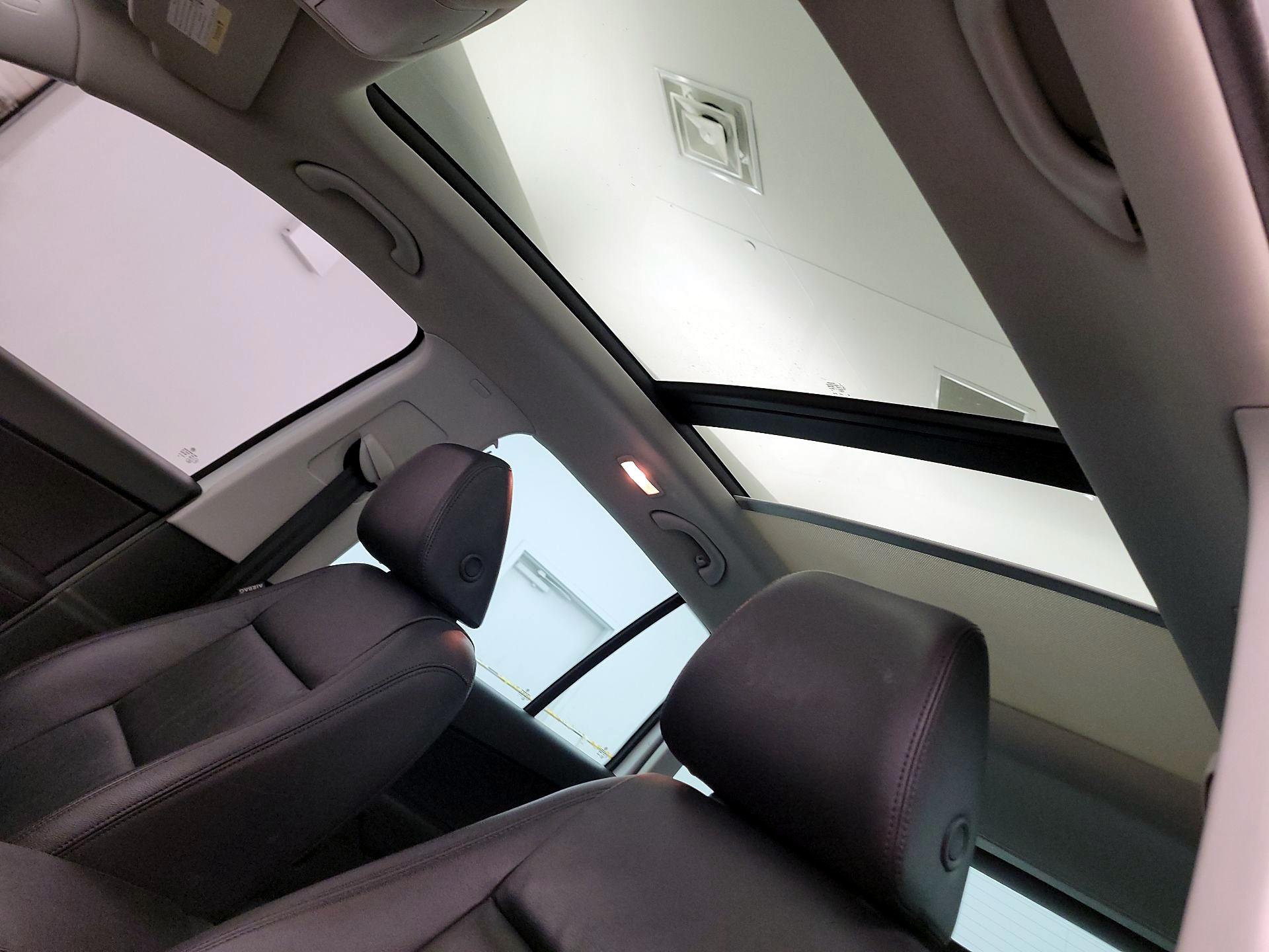 Thumbnail: 2017 Volkswagen Tiguan - 19