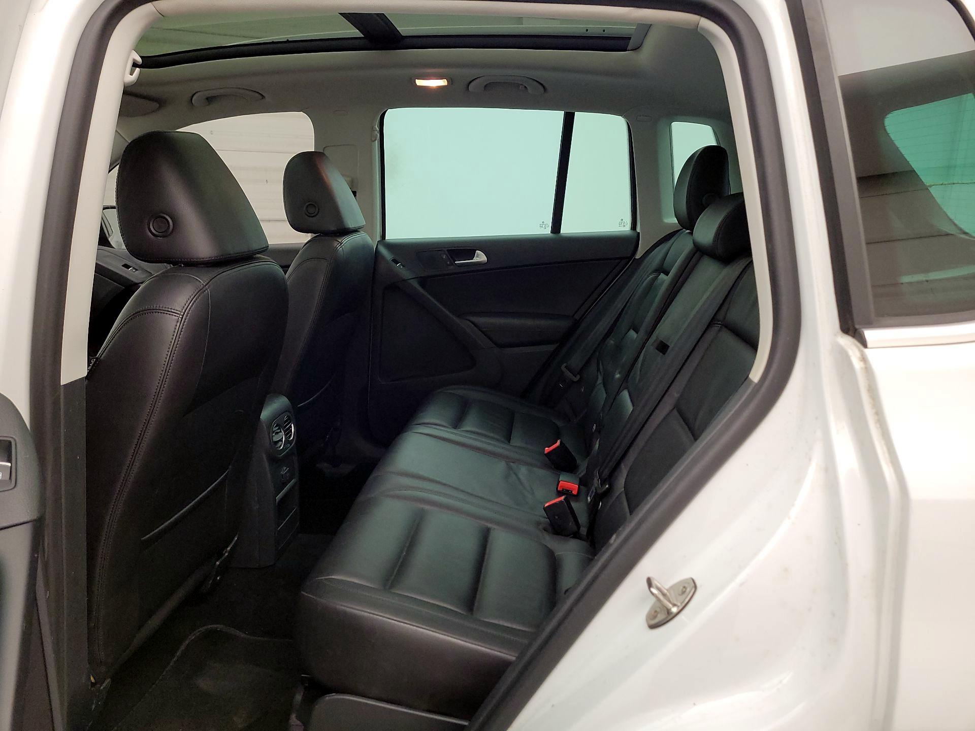 Thumbnail: 2017 Volkswagen Tiguan - 20