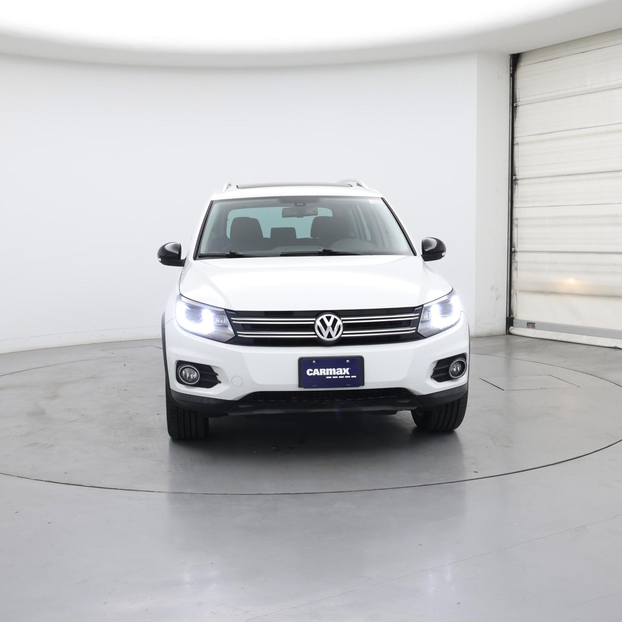 Thumbnail: 2017 Volkswagen Tiguan - 5