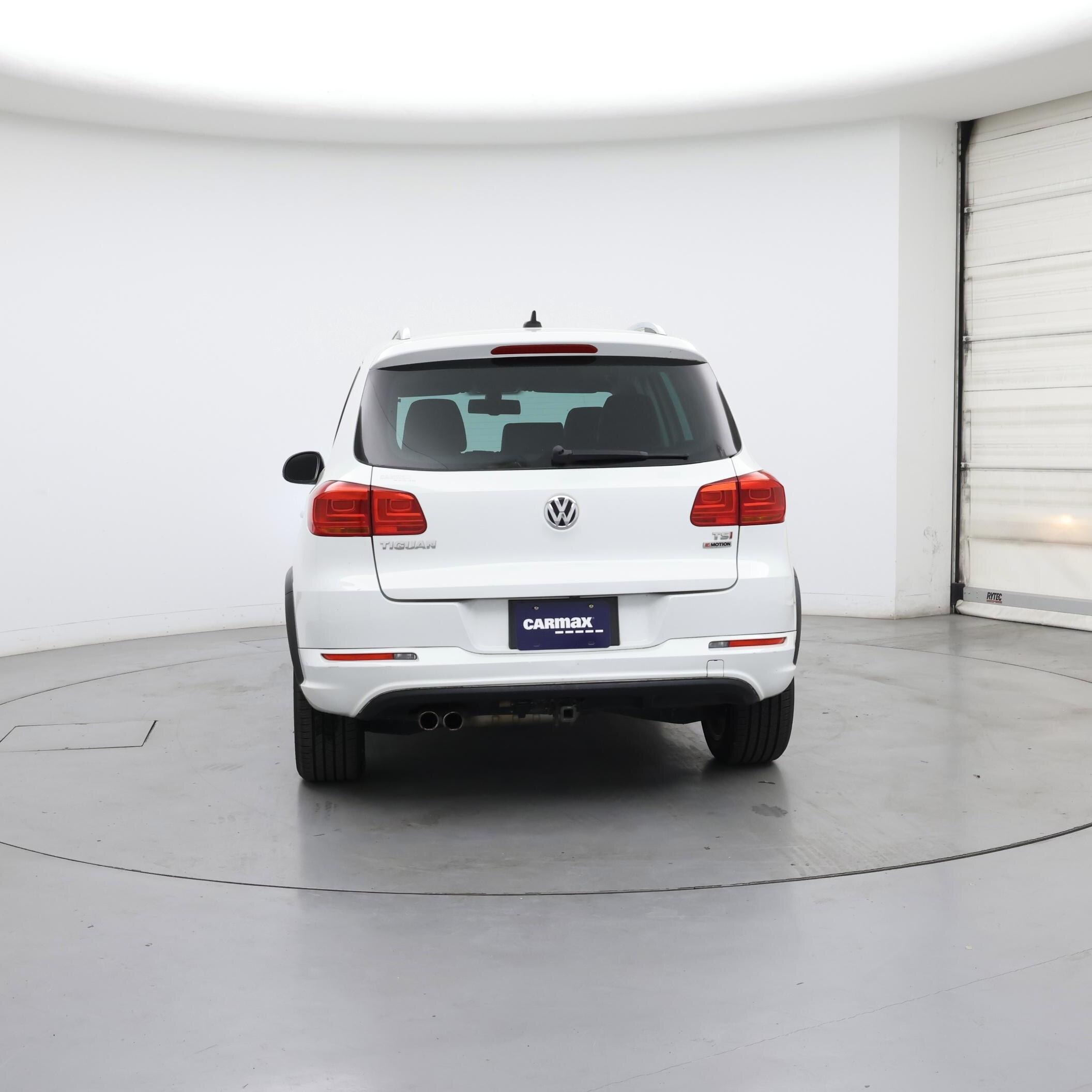 Thumbnail: 2017 Volkswagen Tiguan - 6