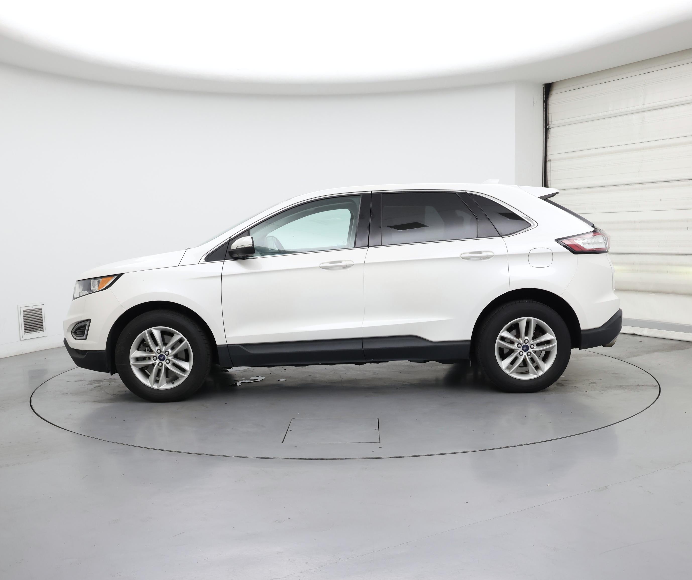 Thumbnail: 2016 Ford Edge - 3