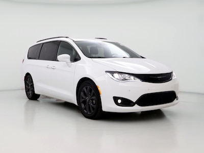 2018 Chrysler Pacifica  -
                Hartford, CT