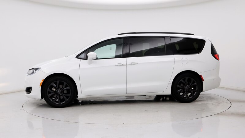 2018 Chrysler Pacifica  3