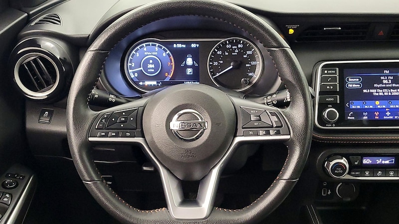 2019 Nissan Kicks SR 10