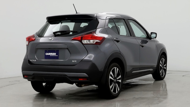 2019 Nissan Kicks SR 8