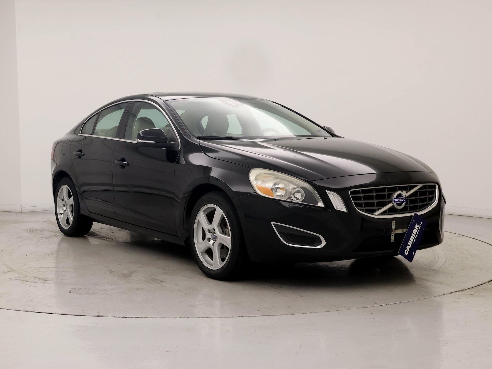 Used 2013 Volvo S60 T5 with VIN YV1612FS2D2217078 for sale in Kenosha, WI