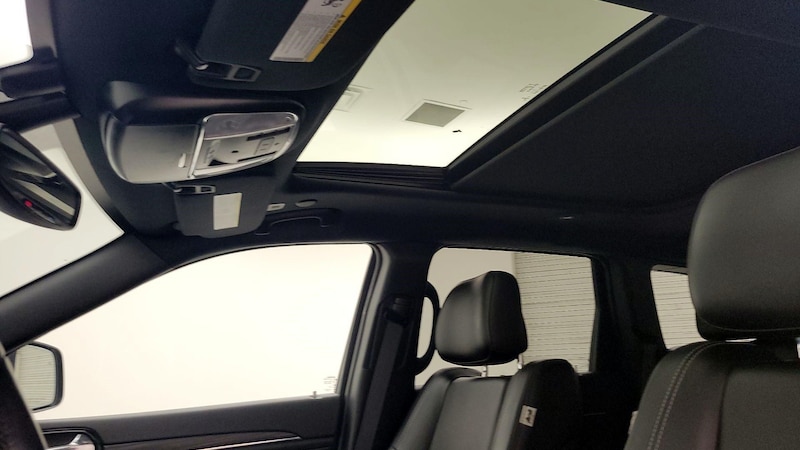 2021 Jeep Grand Cherokee 80th Anniversary 20