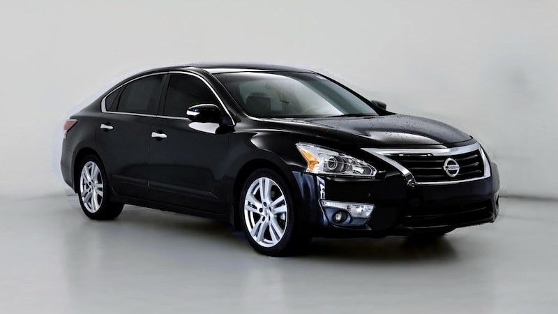 2015 Nissan Altima SL Hero Image