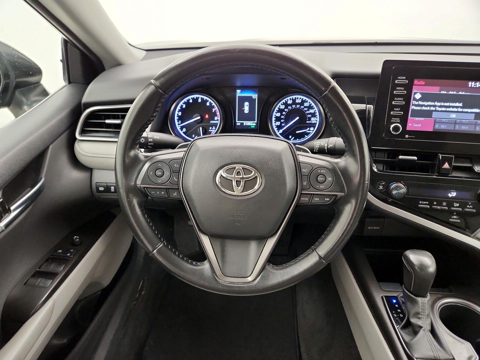 Thumbnail: 2022 Toyota Camry - 10