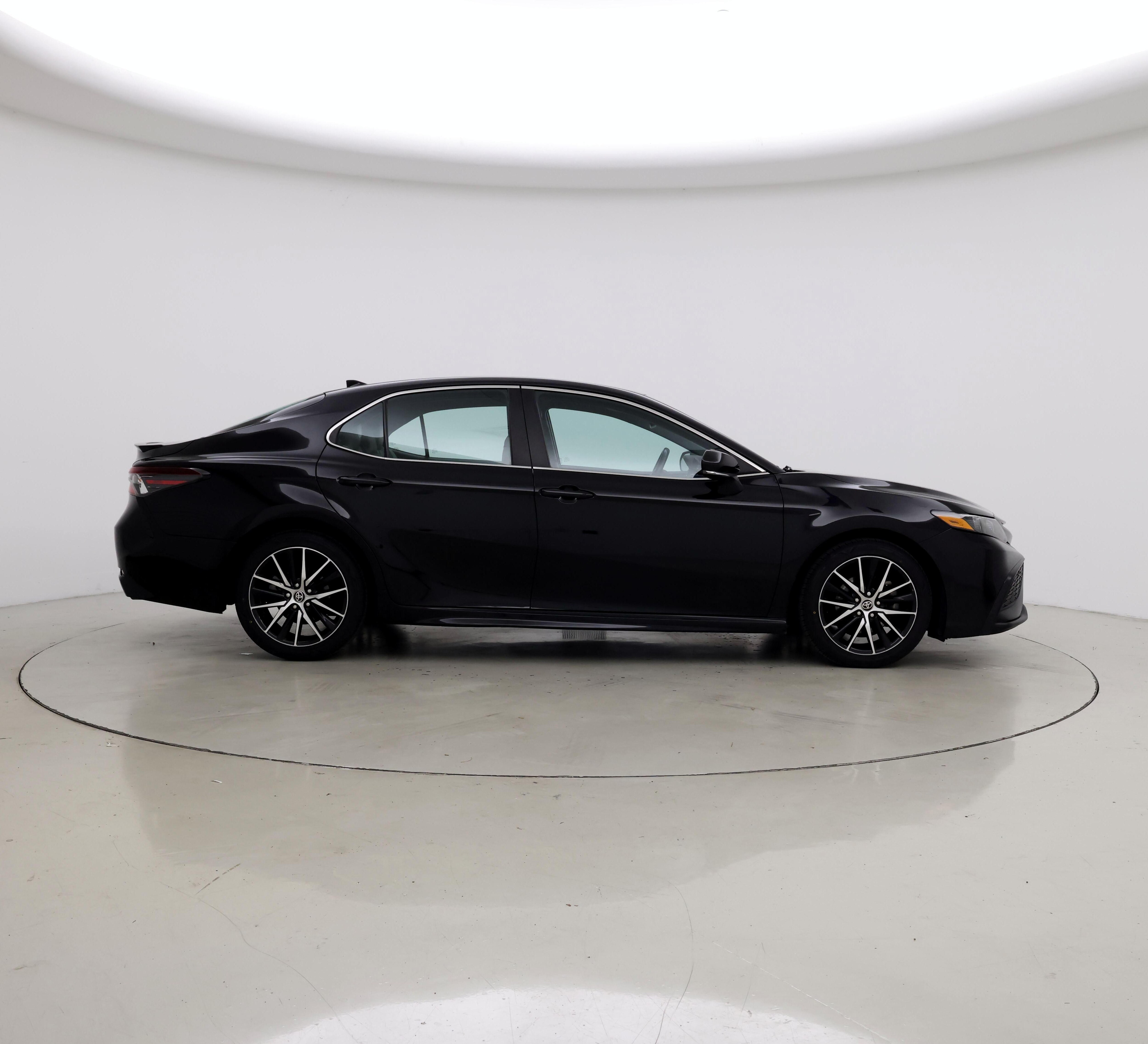 Thumbnail: 2022 Toyota Camry - 7