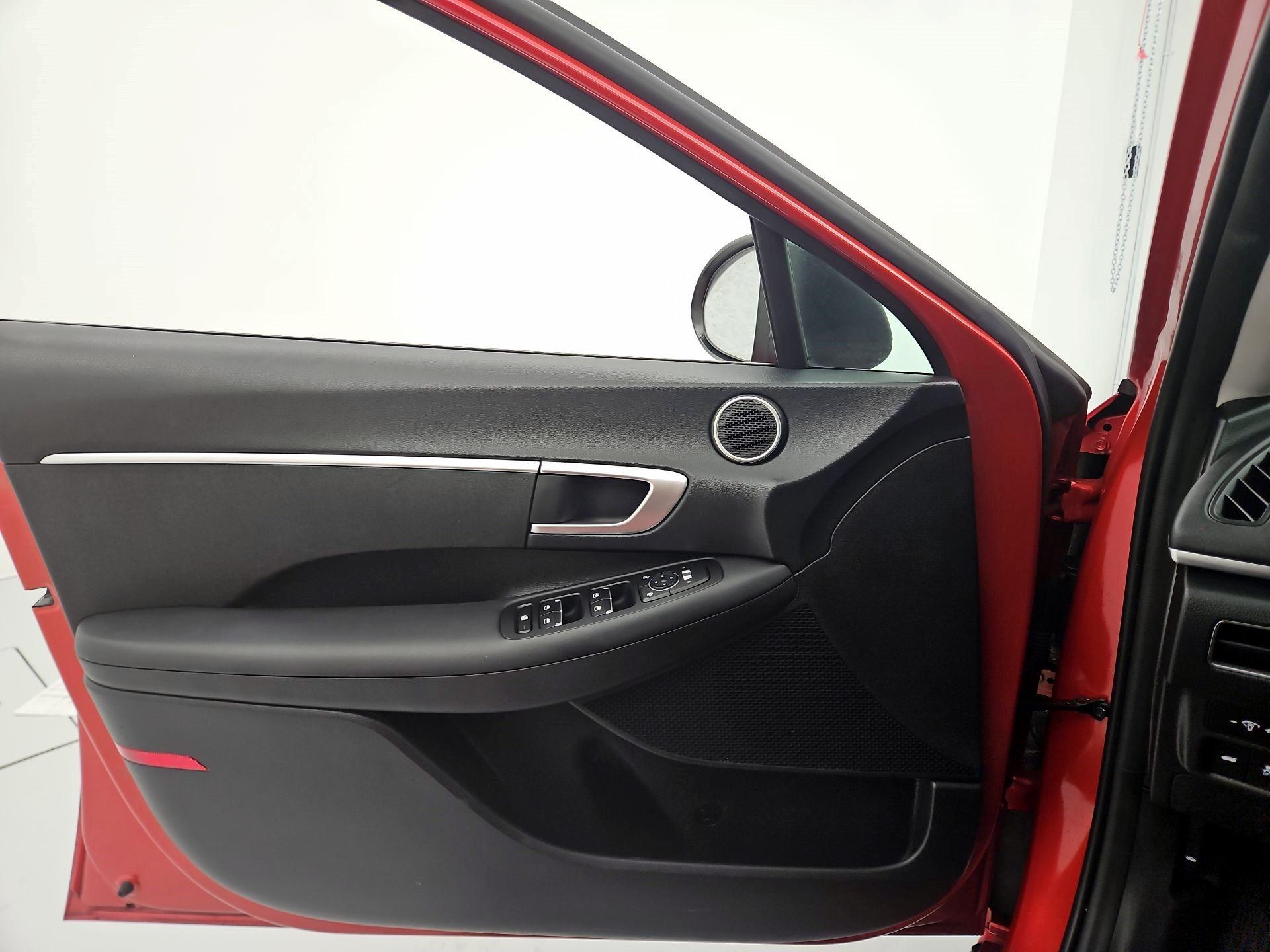 Thumbnail: 2021 Hyundai Sonata - 10