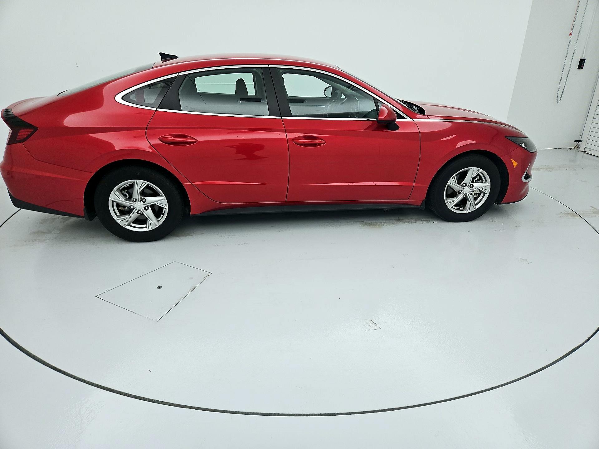 Thumbnail: 2021 Hyundai Sonata - 4