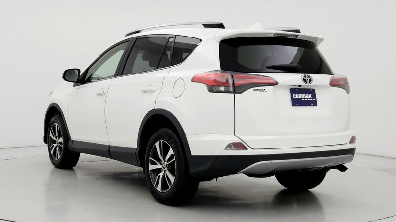 2018 Toyota RAV4 XLE 2