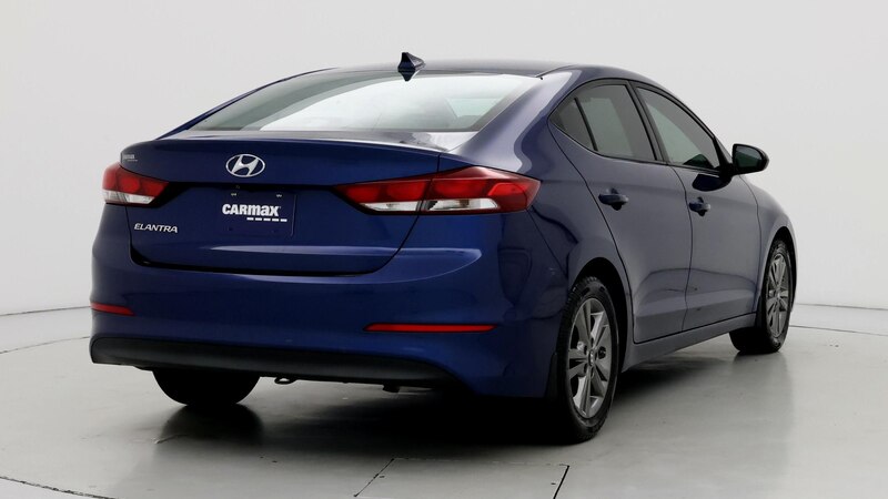 2017 Hyundai Elantra SE 8