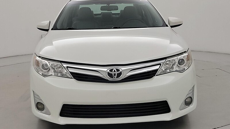 2014 Toyota Camry XLE 2