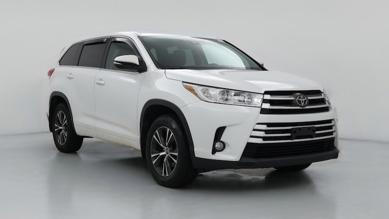 2018 Toyota Highlander Plus Hero Image