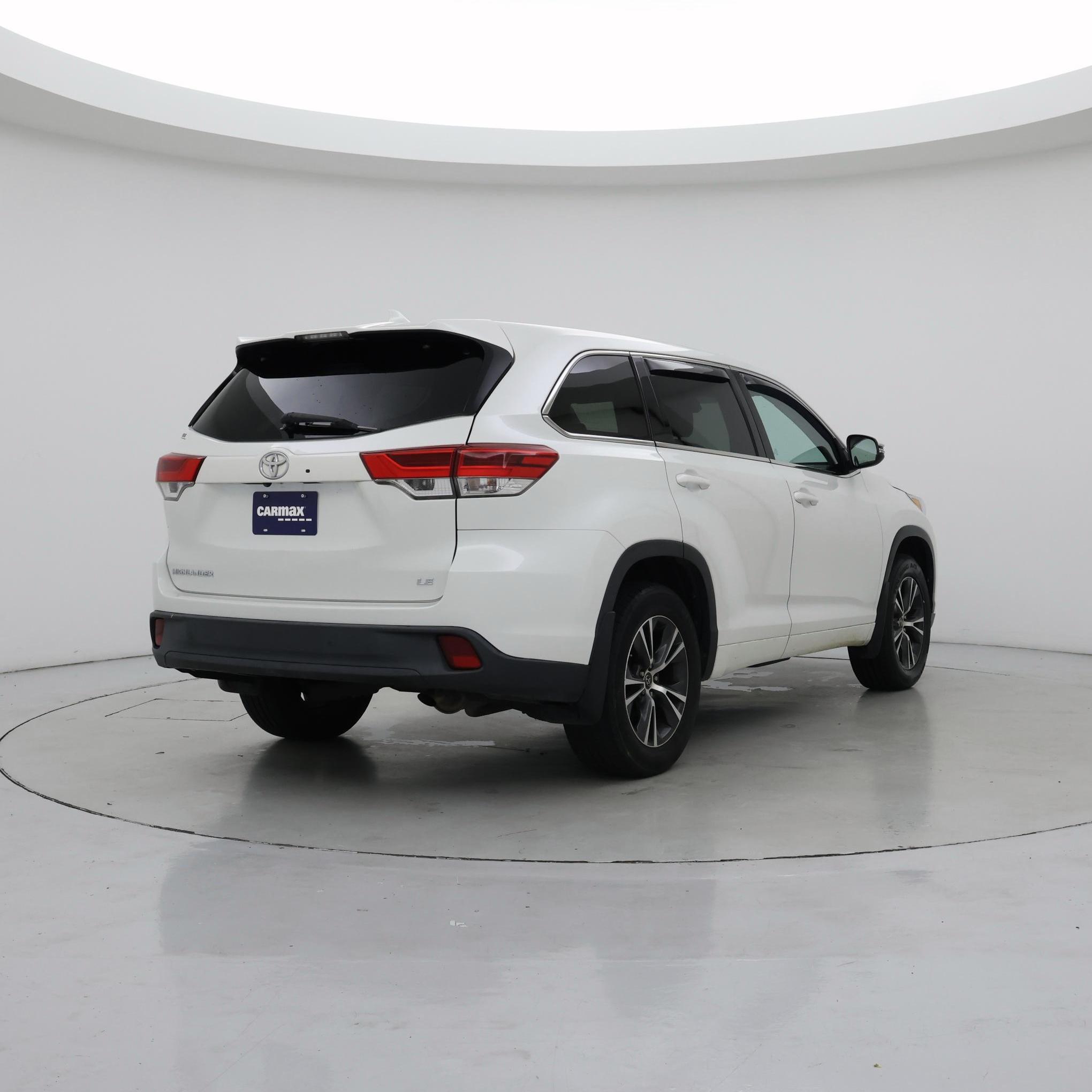 Thumbnail: 2018 Toyota Highlander - 8