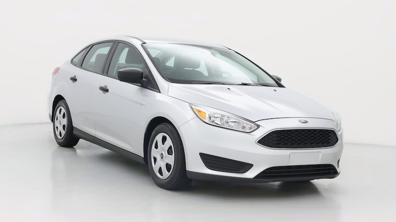 2016 Ford Focus S Hero Image