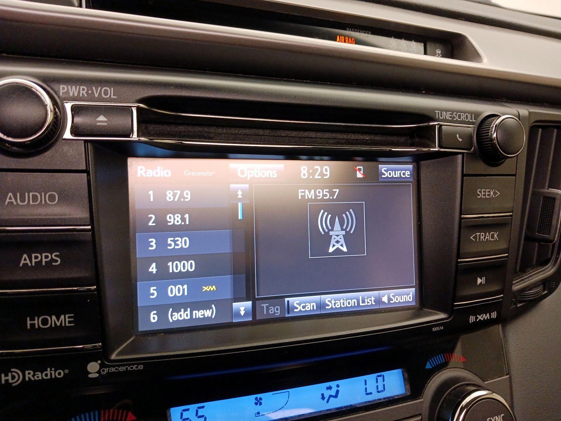 Thumbnail: 2018 Toyota RAV4 - 15