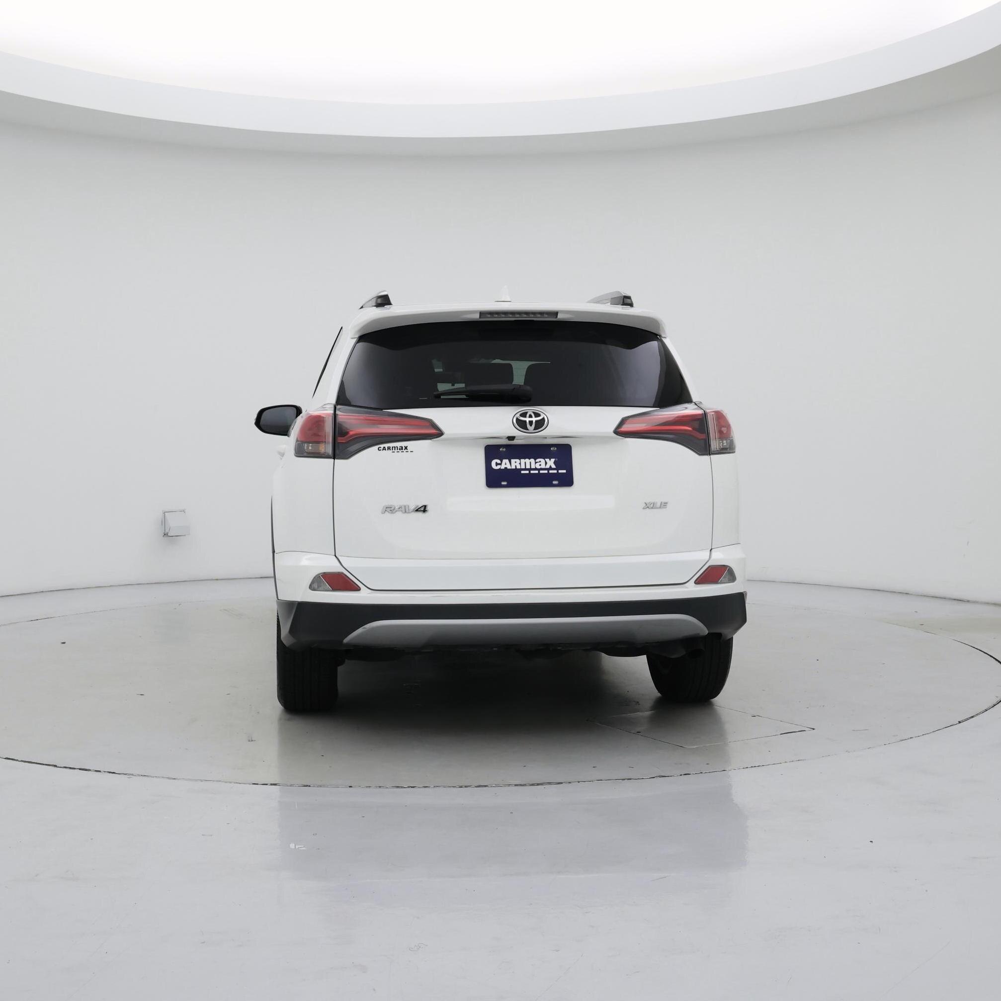 Thumbnail: 2018 Toyota RAV4 - 6