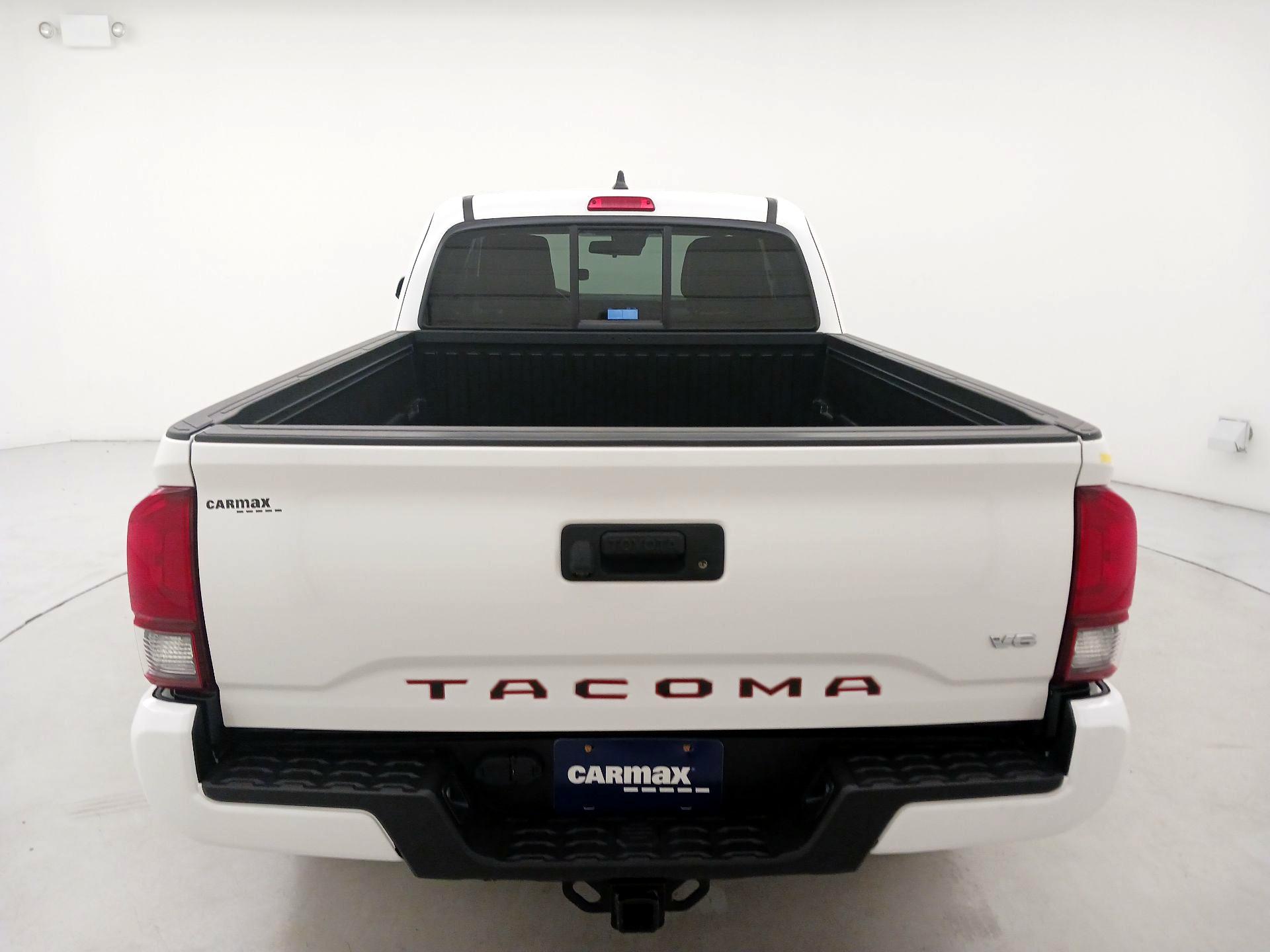 Thumbnail: 2023 Toyota Tacoma - 20
