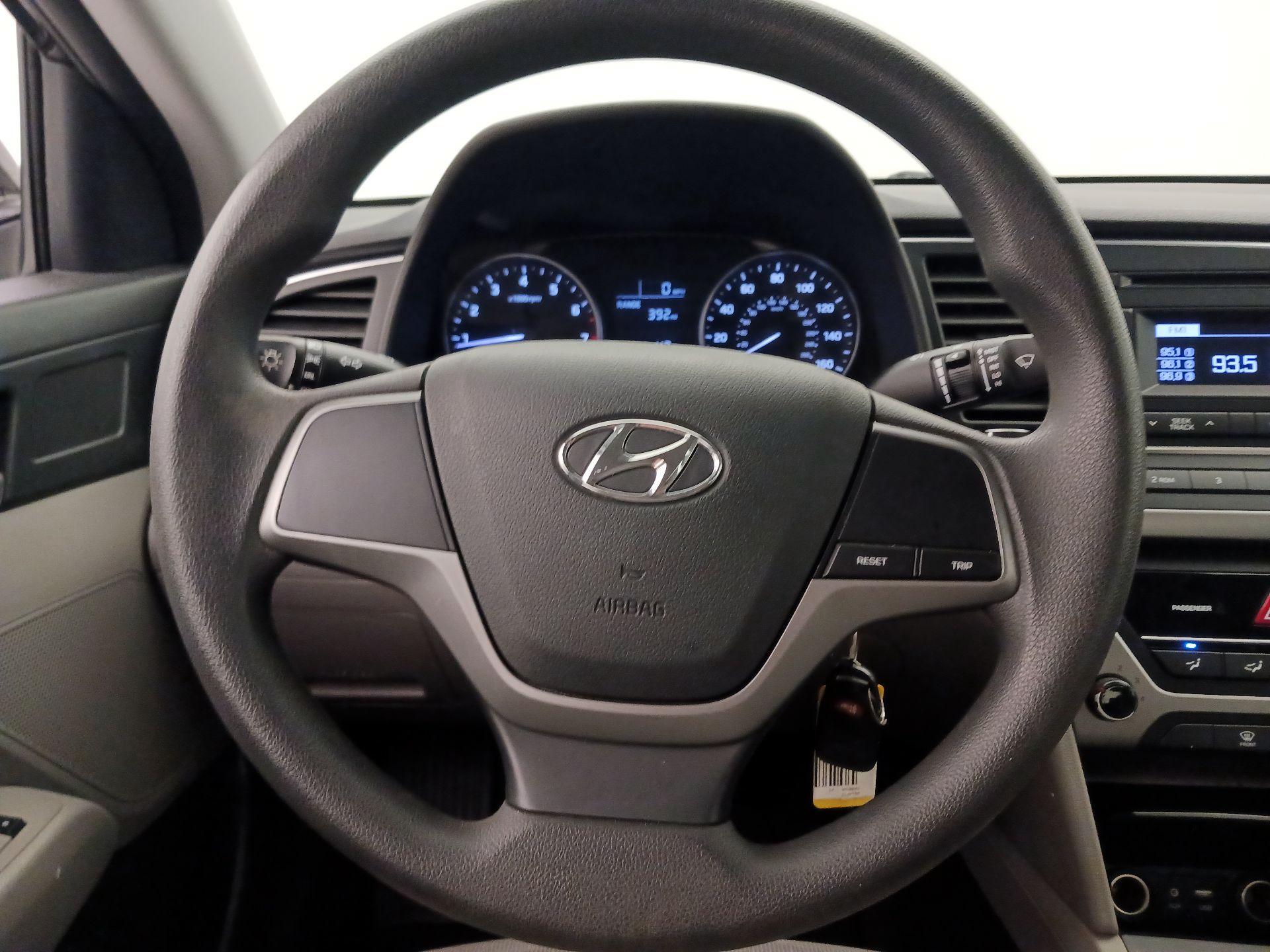 Thumbnail: 2017 Hyundai Elantra - 10